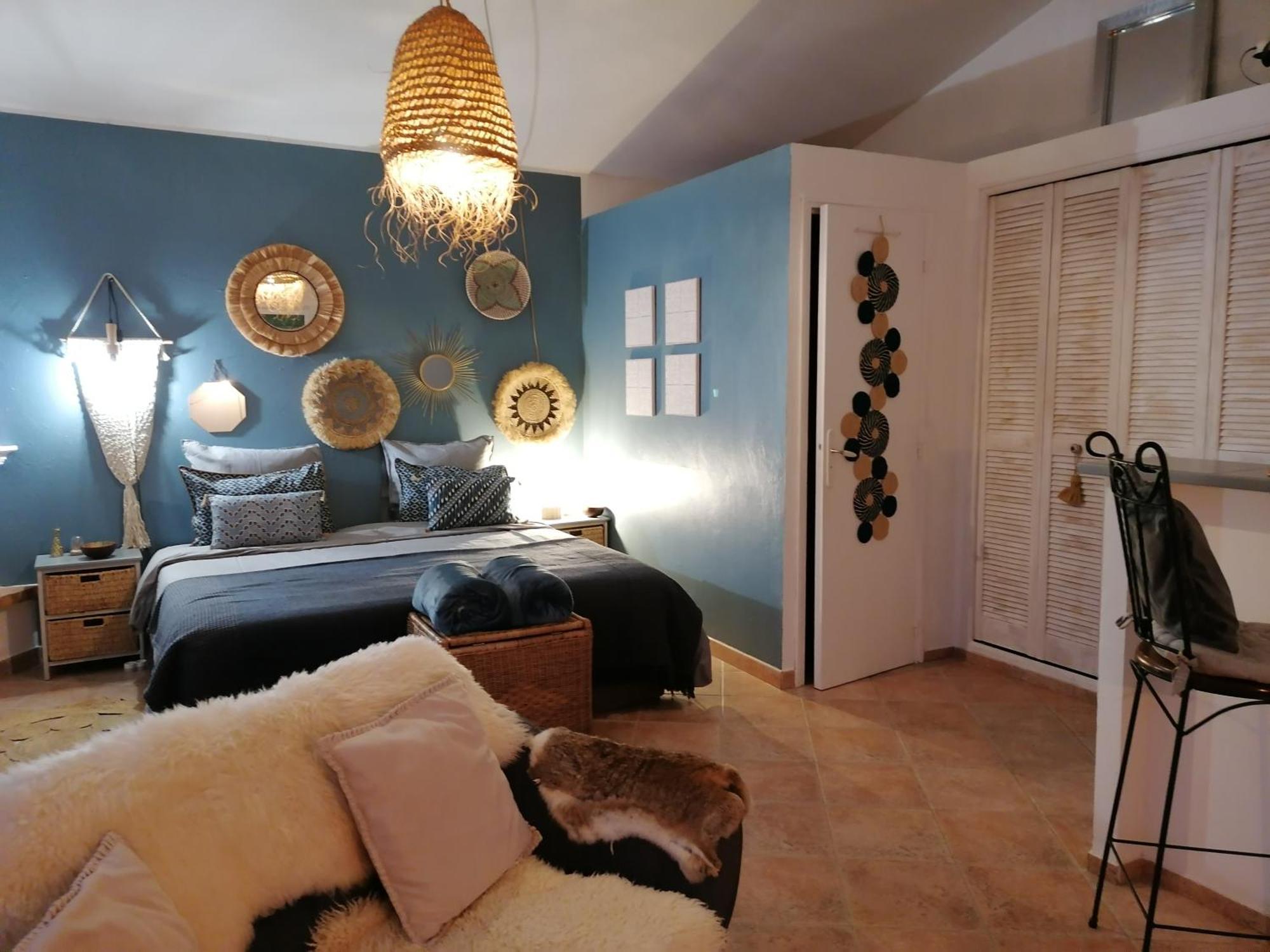 Studio Au Milieu D Une Oliveraie Le Mas De La Huppe Tourrettes-sur-Loup Luaran gambar