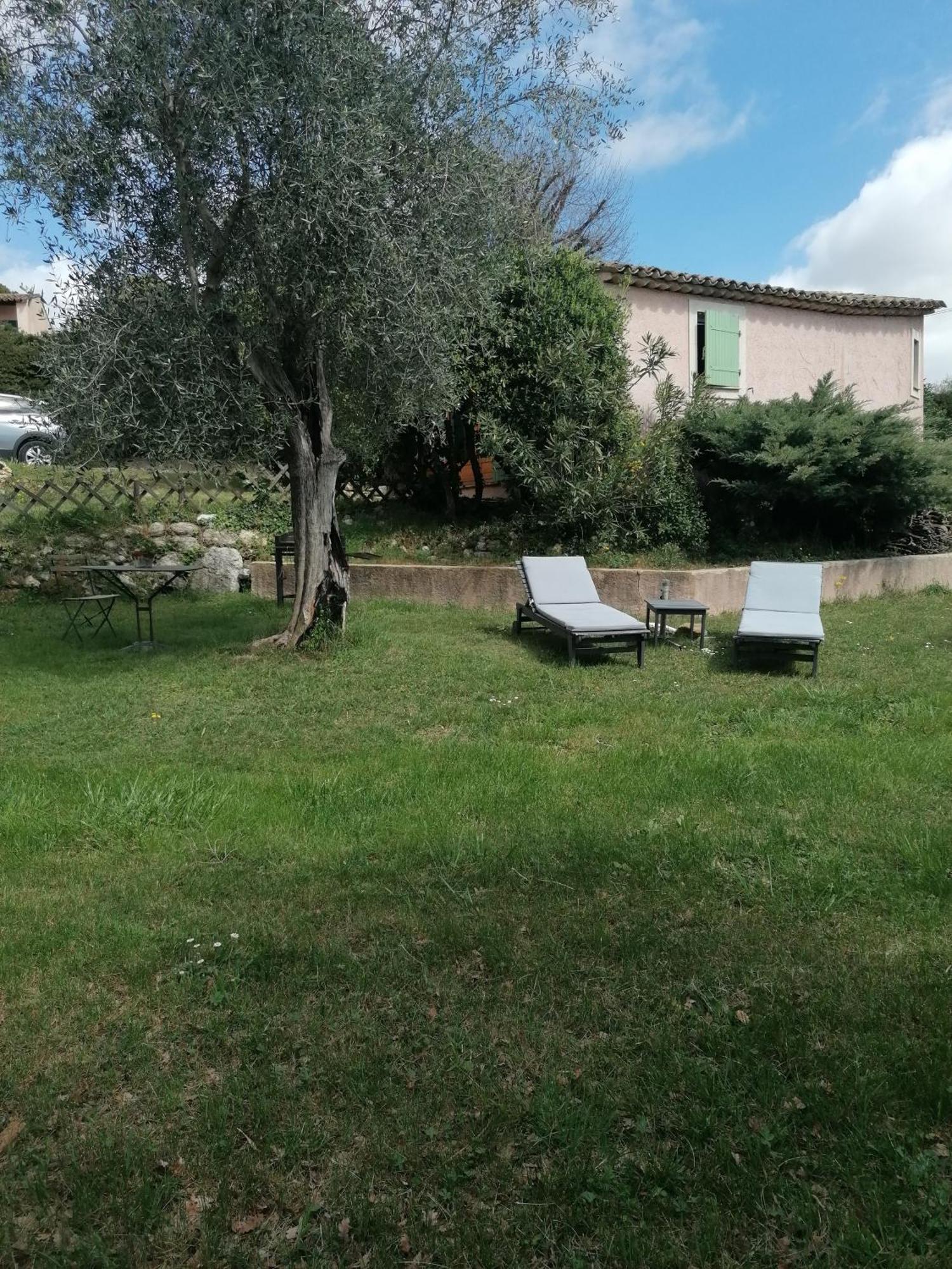 Studio Au Milieu D Une Oliveraie Le Mas De La Huppe Tourrettes-sur-Loup Luaran gambar